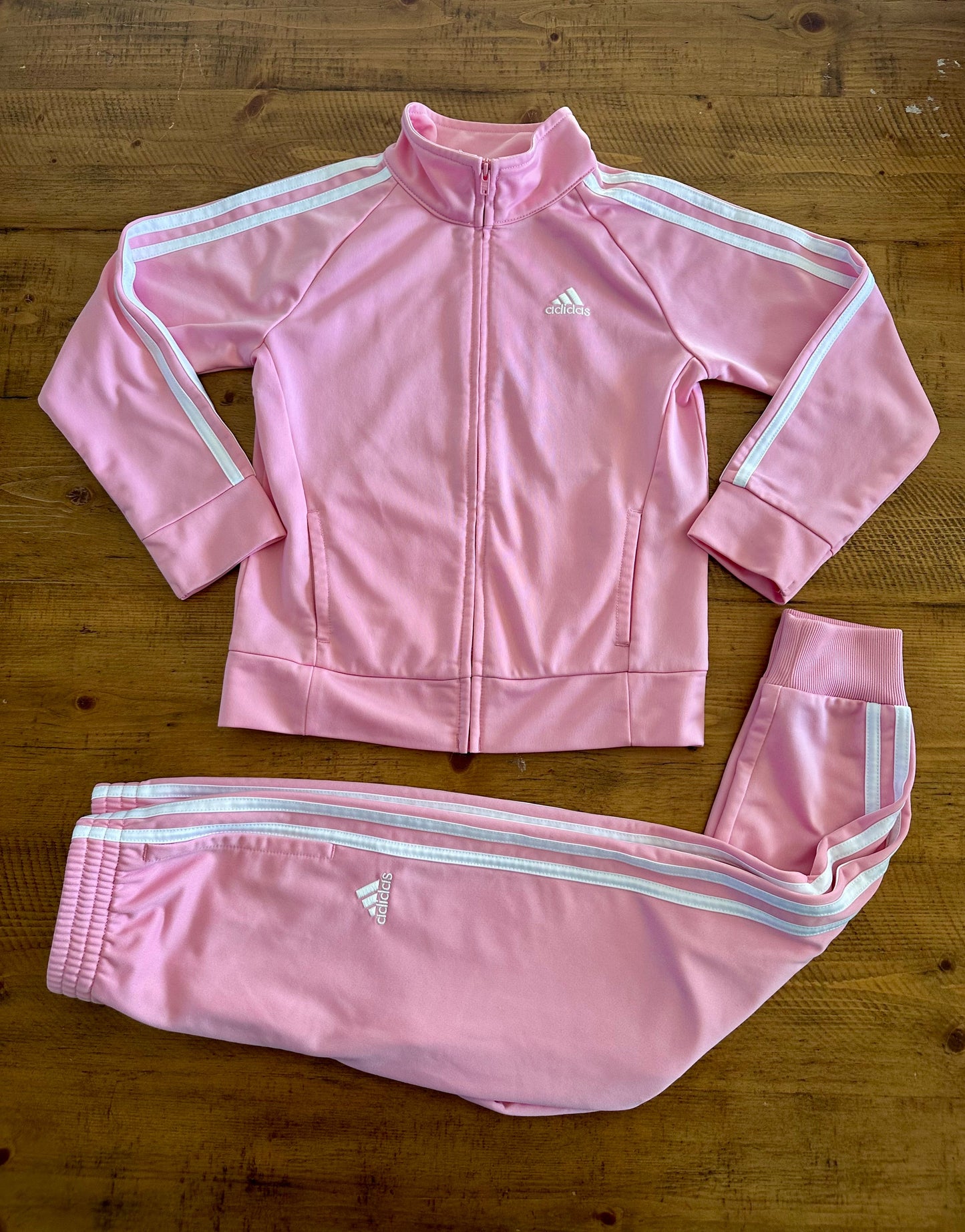# 88 - 6x Adidas set vguc