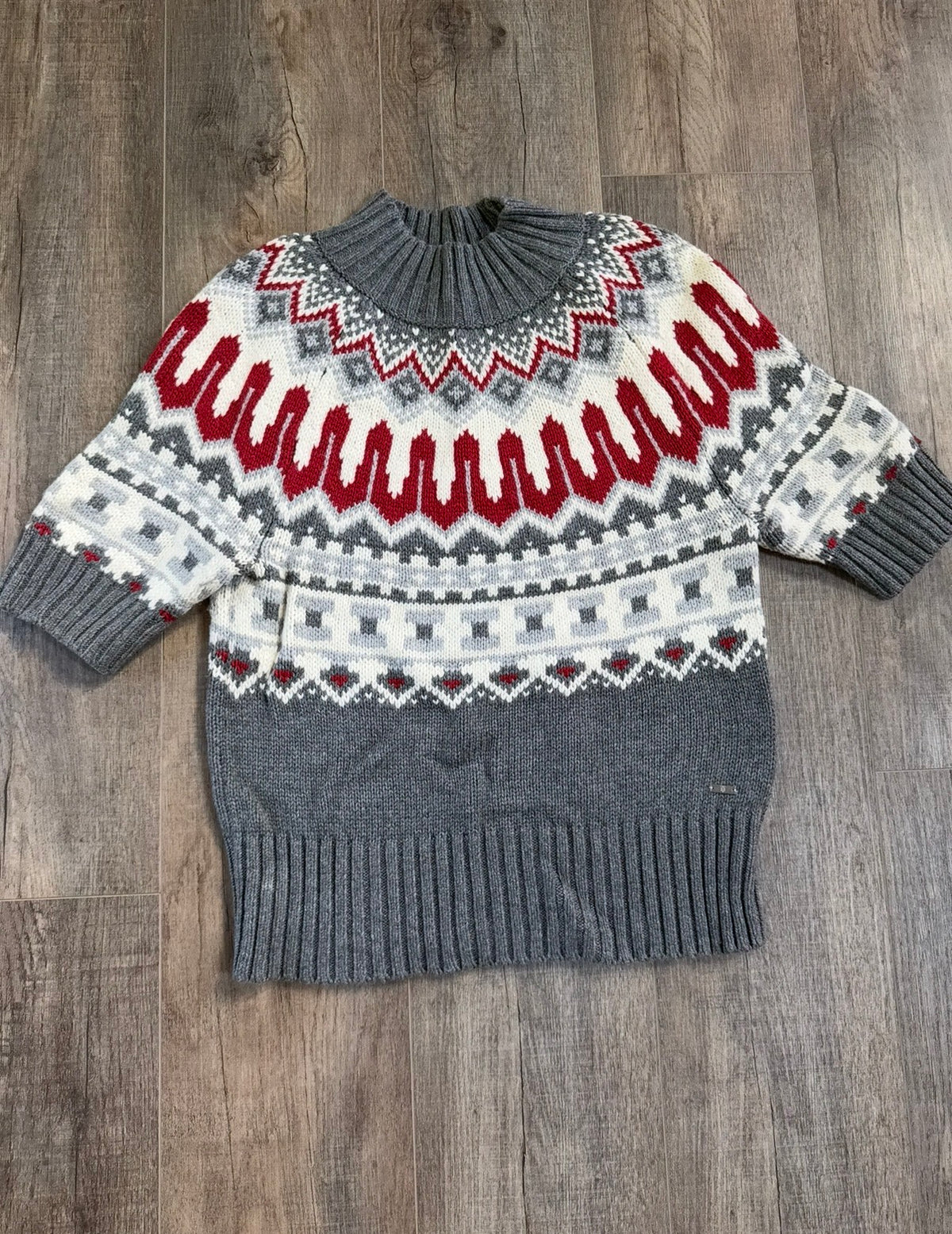 Seller 183- Tommy Hilfiger women’s size large short sleeve sweater