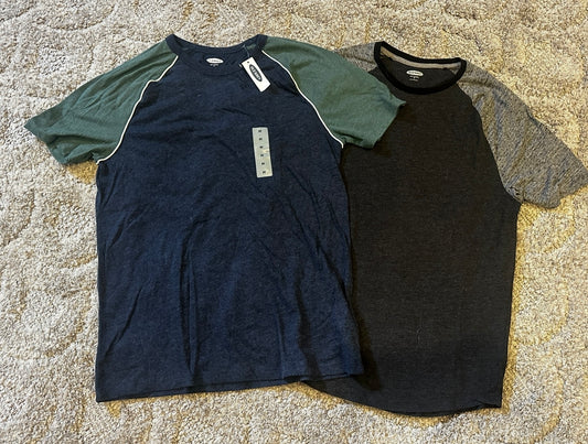 #16 - 2 Pack Old Navy Shirts - Men's Medium