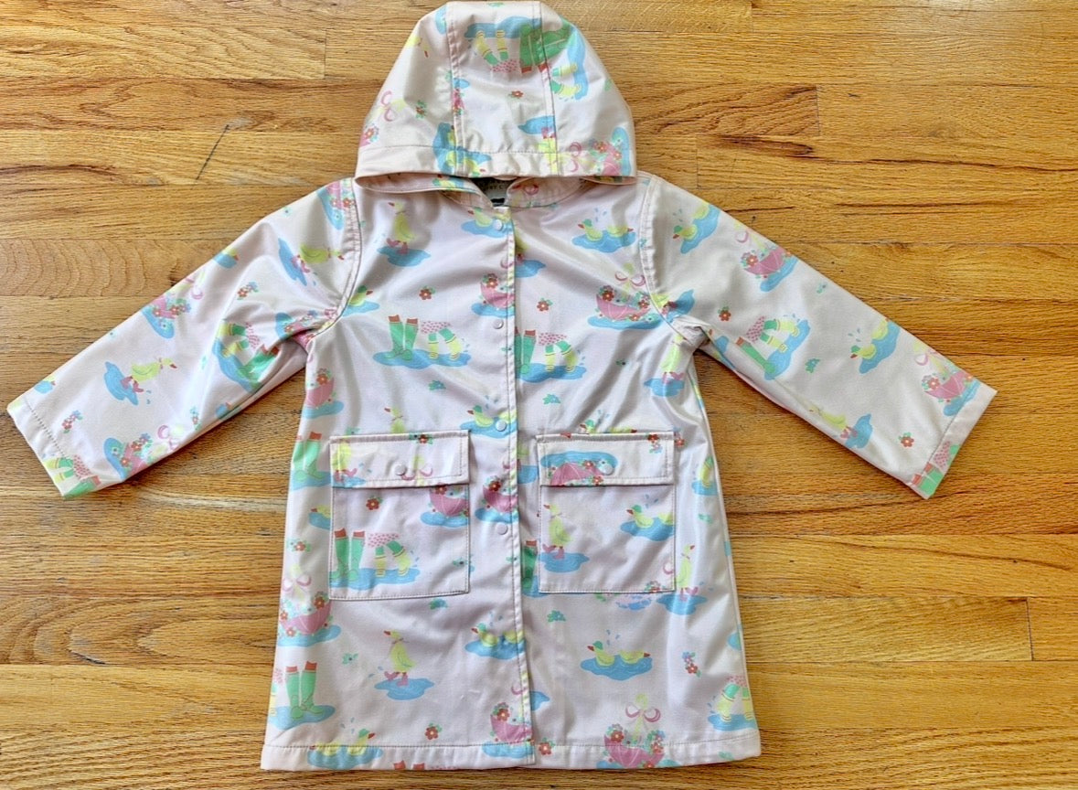 #104 The Beaufort Bonnet Company size 6 rain jacket 😍
