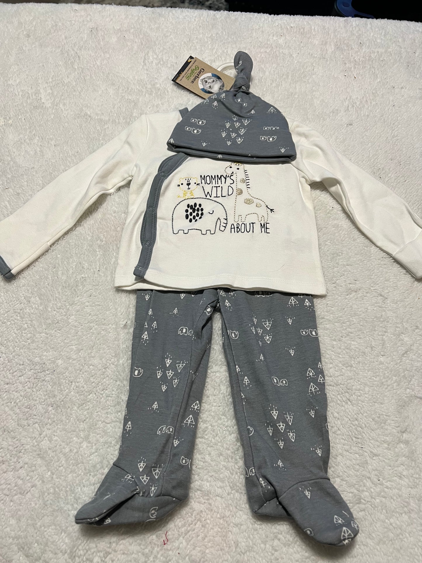 #48 NWT 3 Piece Set 3-6 Months