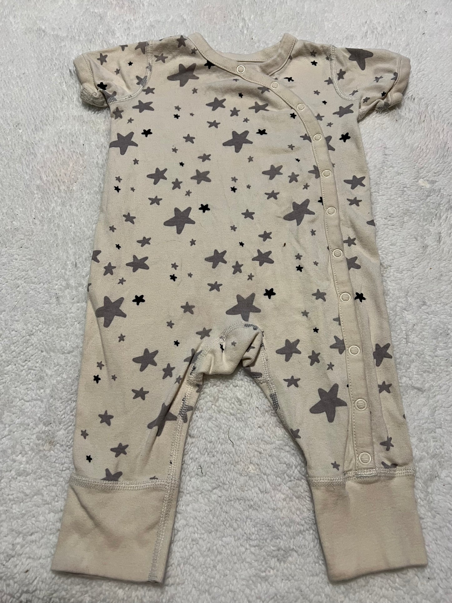 #48 Moon and Back by Hanna Andersson Romper 3-6 Months