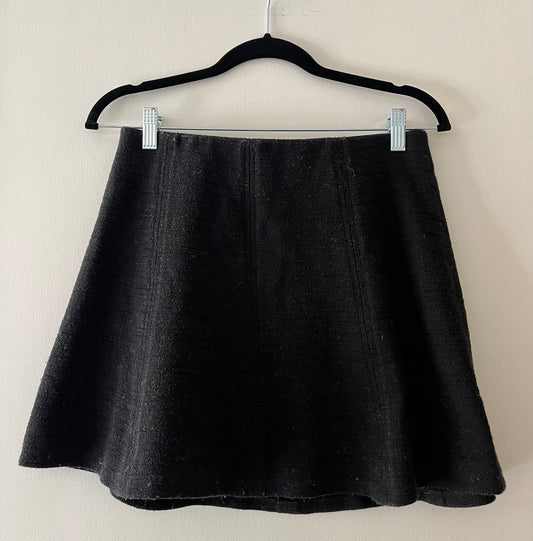 Women's size small black Loft skirt (45244)