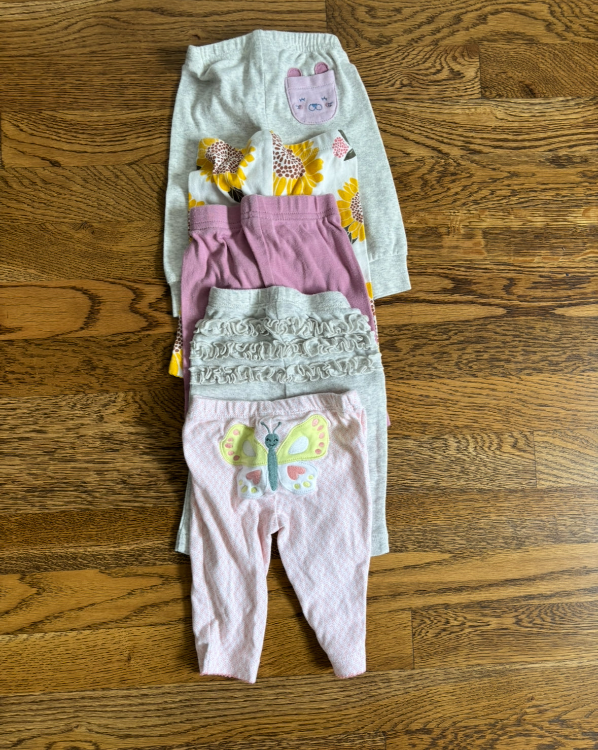 Seller #195 - Bundle of 5 Carter’s Baby Girls Pants - Size 3 Months