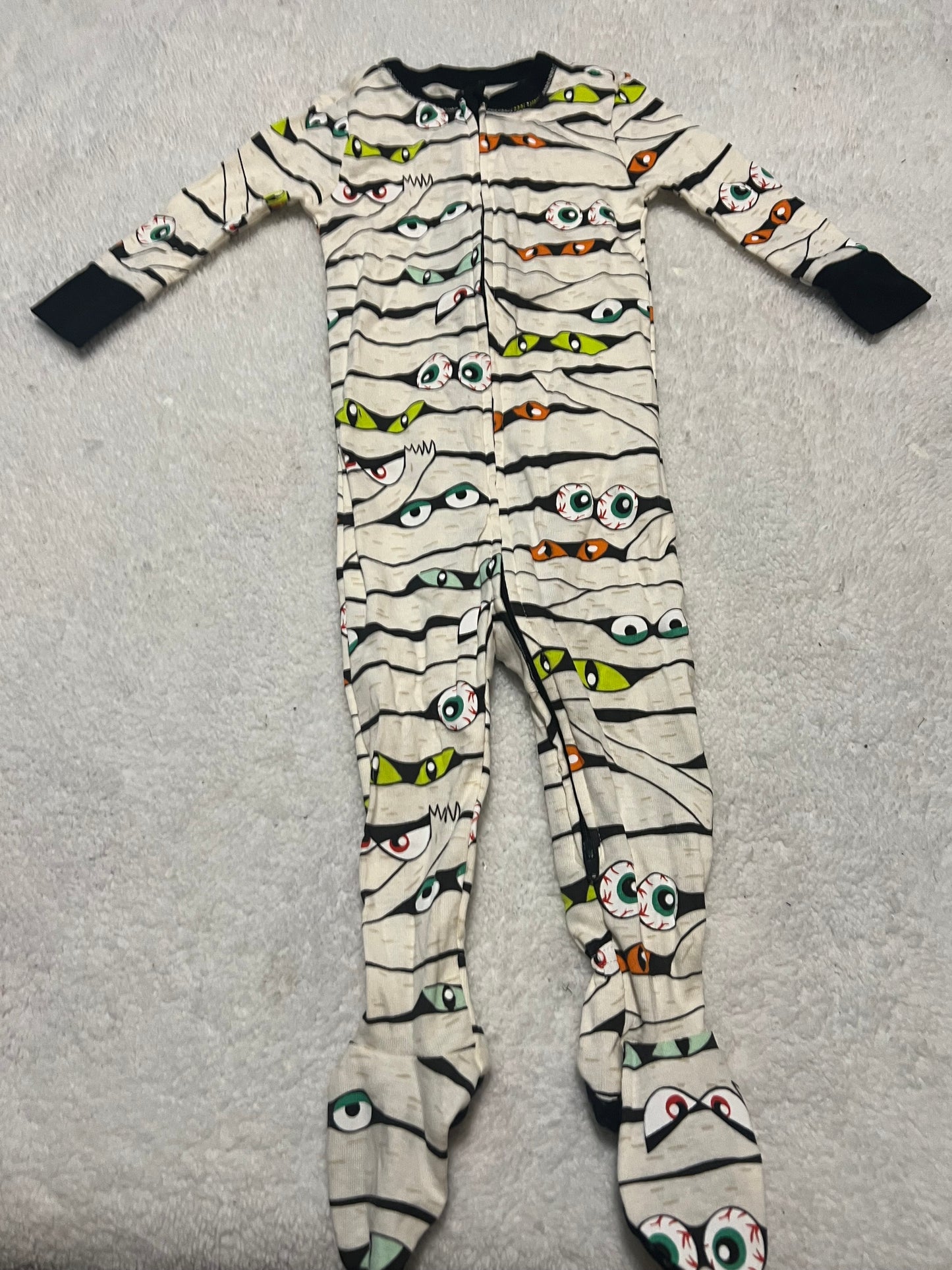 #48 Halloween Footie Pajamas 6-12 Months NWOT