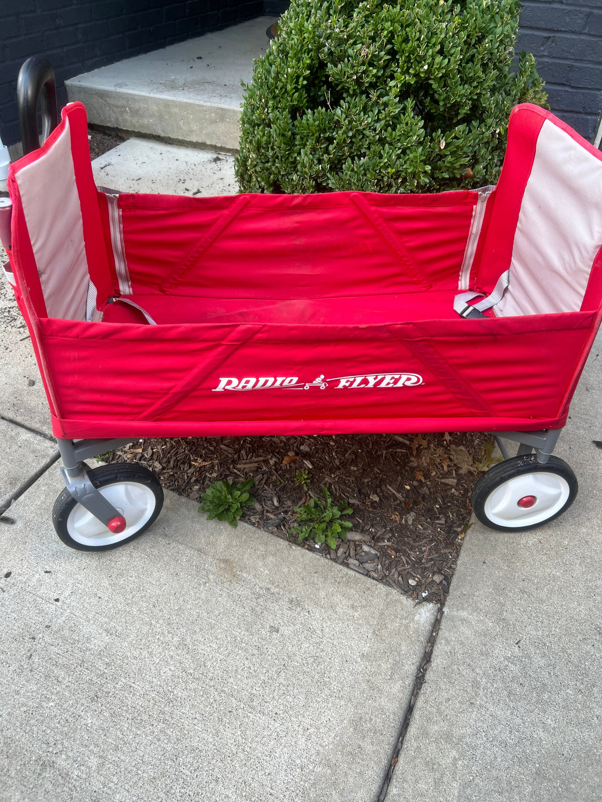 #90 Radio Flyer Wagon