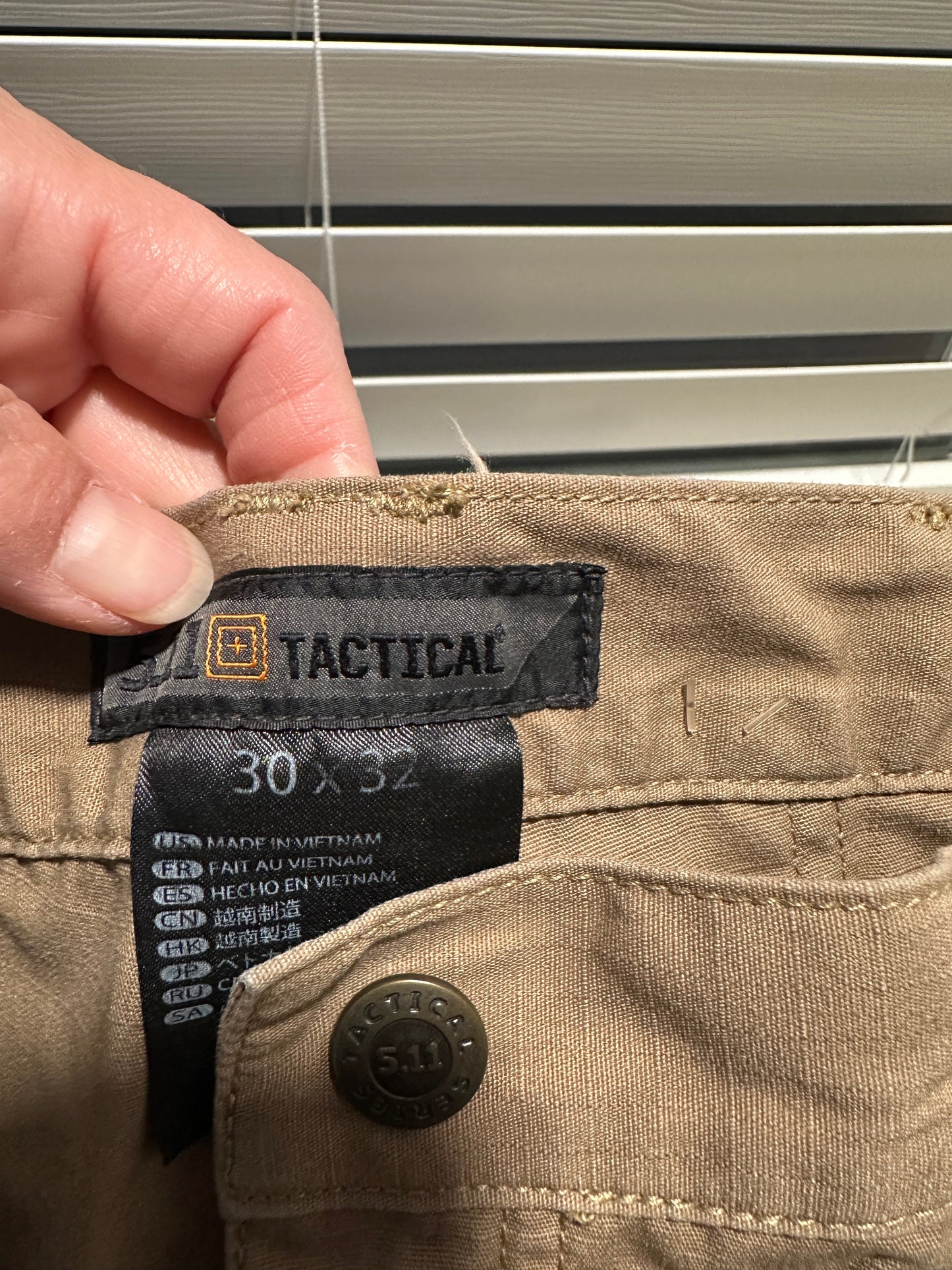 #214 Men's 5-11 Tactical Khaki Pants030x32
