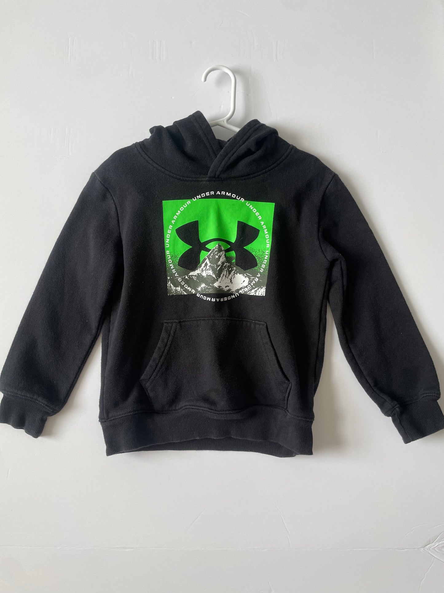 #3 black under armour hoodie boys size 5