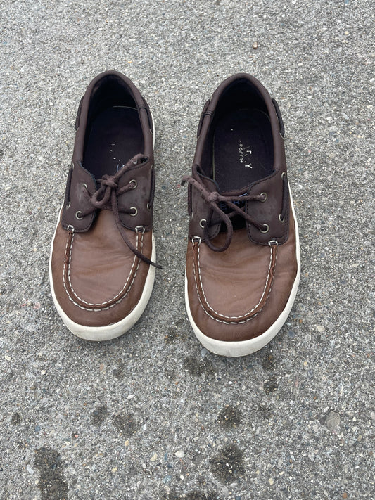 Big boys brown shoes size 5.5 Sperry