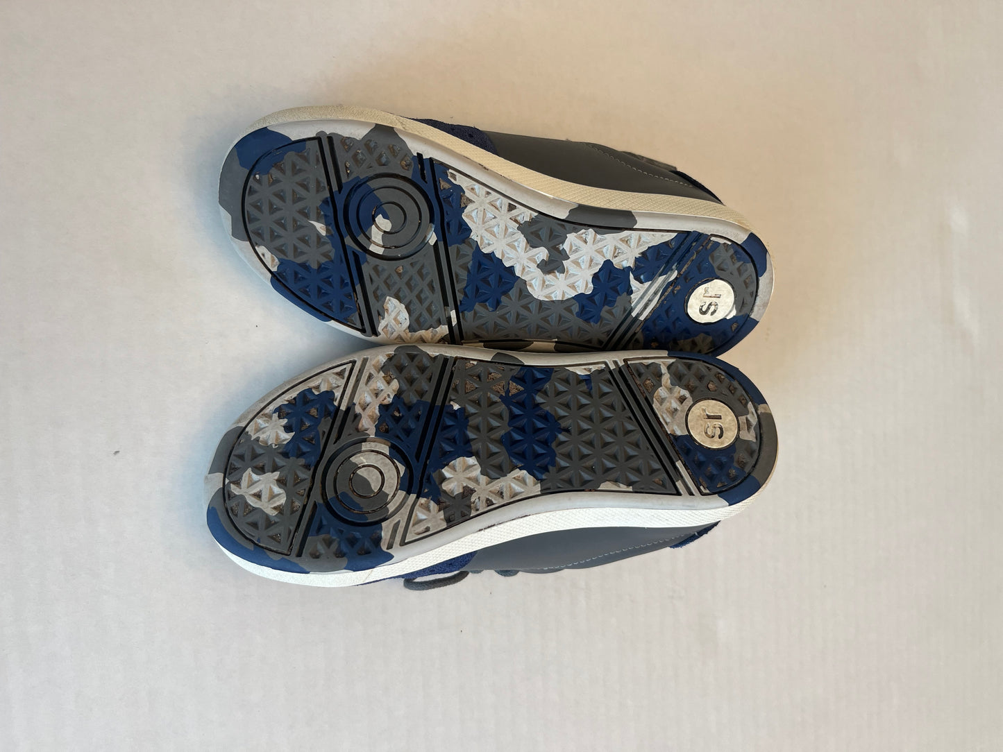 VGUC boys StrideRite navy/gray Washable shoes. Size 13. PPU Mariemont