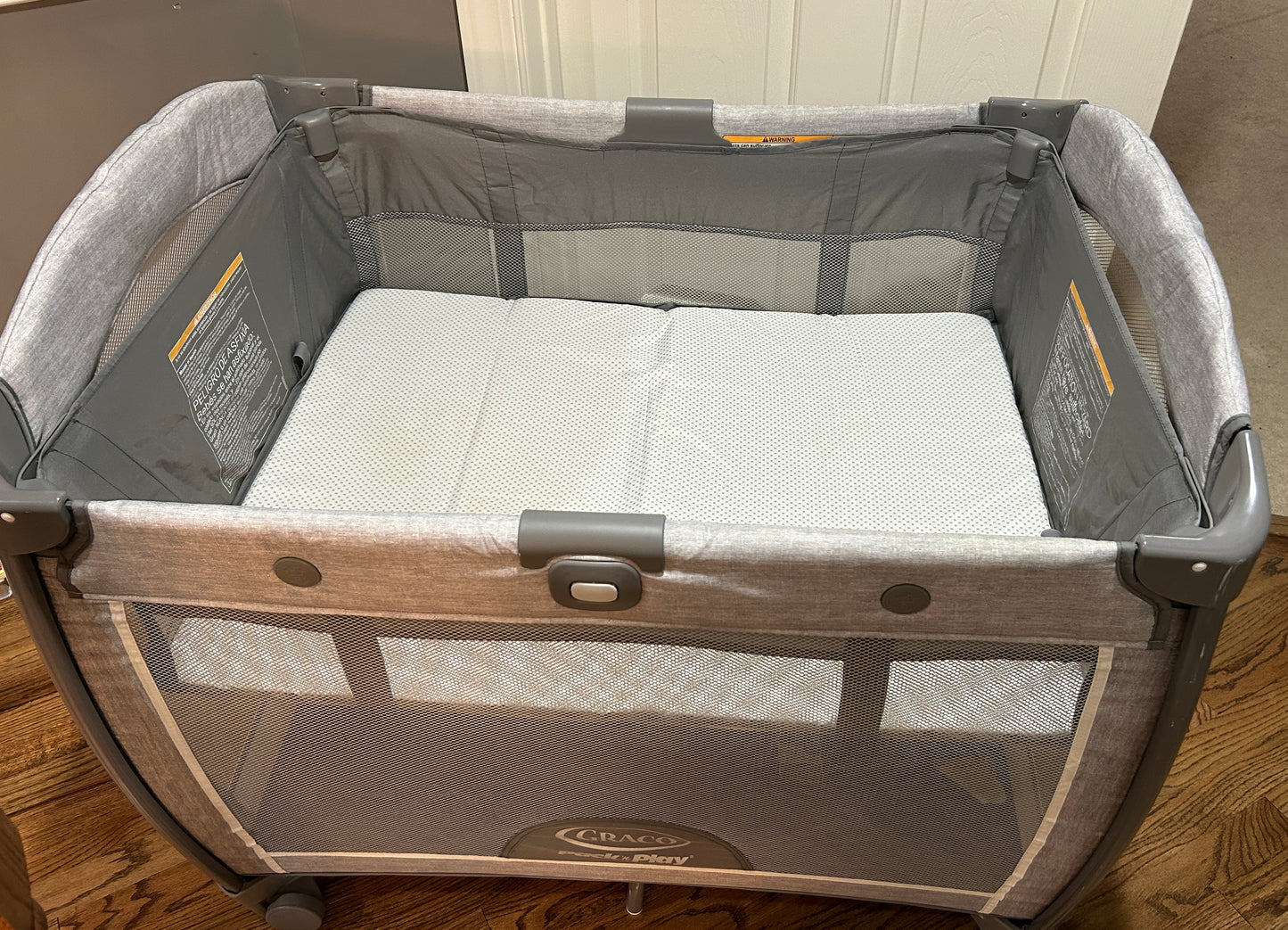 #34 Graco 3 in 1 pack and play