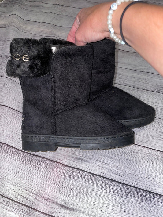 Seller #171 *REDUCED*  Bebe Boots Girls size 12 New
