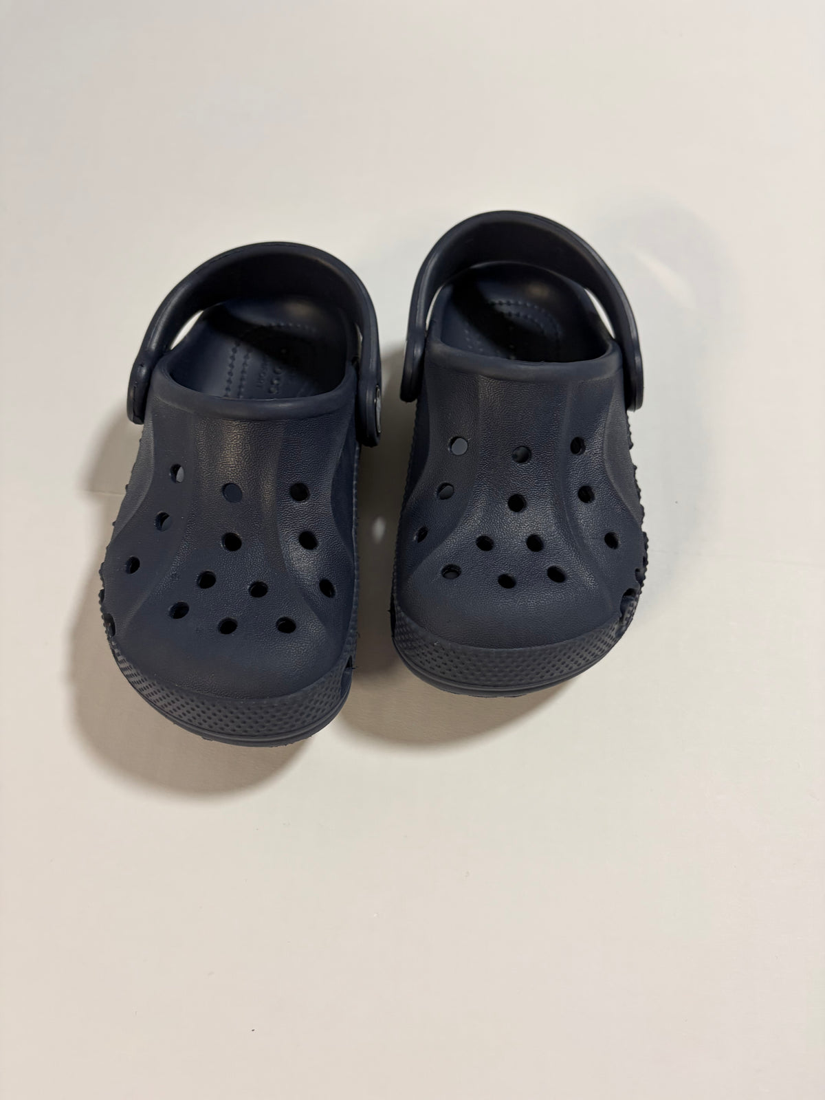 #27 Navy Crocs size 8
