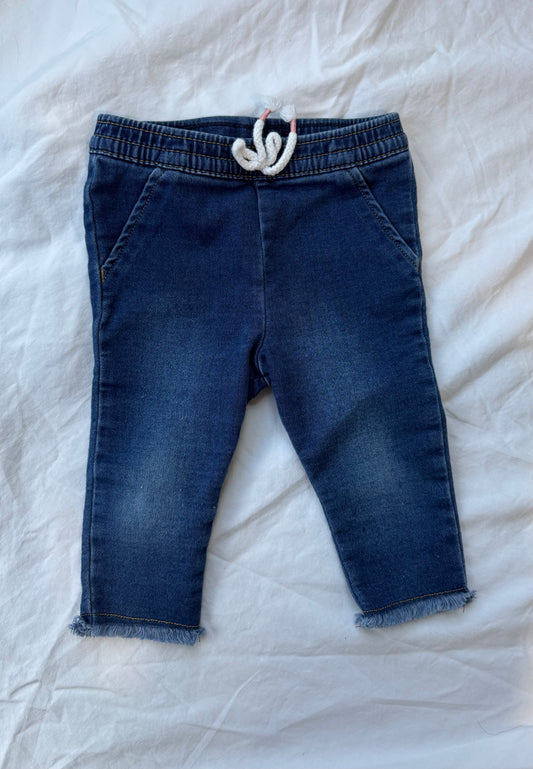 #113 Cat & Jack 3 to 6 months girls jeans