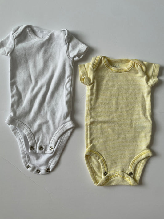 #3 Carters 2-piece onesie set gender neutral size NB