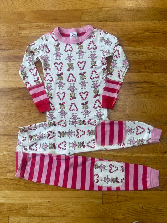 #104 Hanna Andersson girl size 110/5 The Grinch Cindy Lou pajamas, 2 faint spots near collar as shown in photo