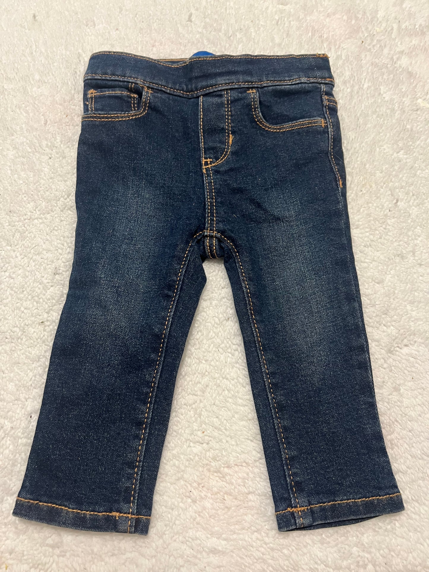 #48 Old Navy Skinny Jeans (like new) 12-18 months