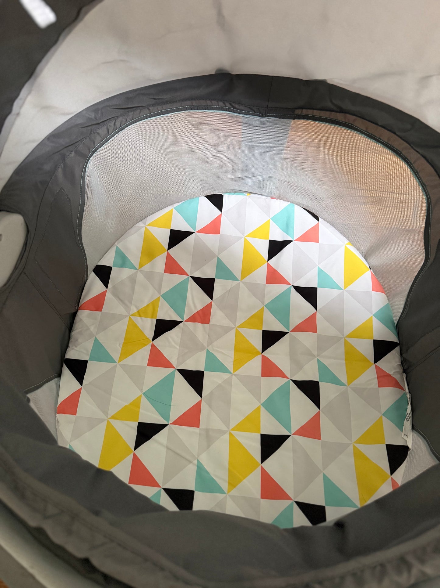 Fisher-Price Portable Bassinet On-The-Go Baby Dome
