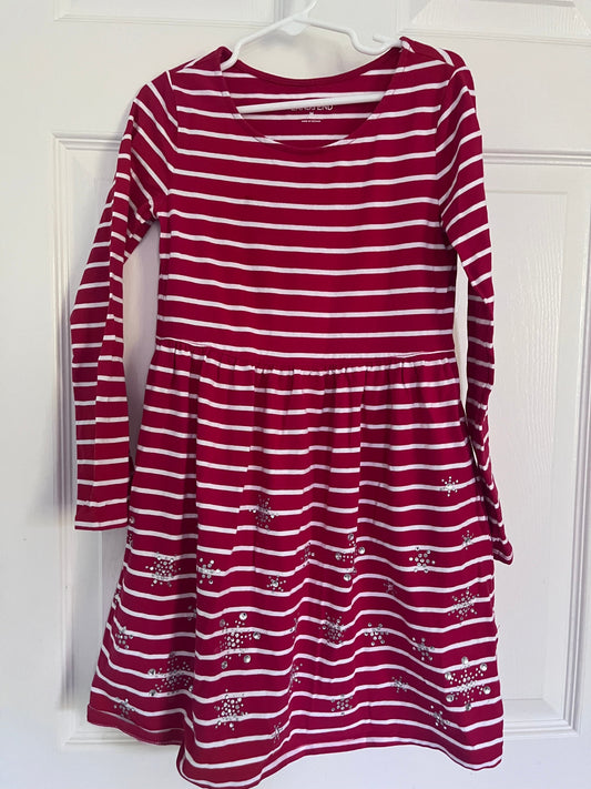 #125 EUC Lands End girls holiday dress with snowflake detail Size 8