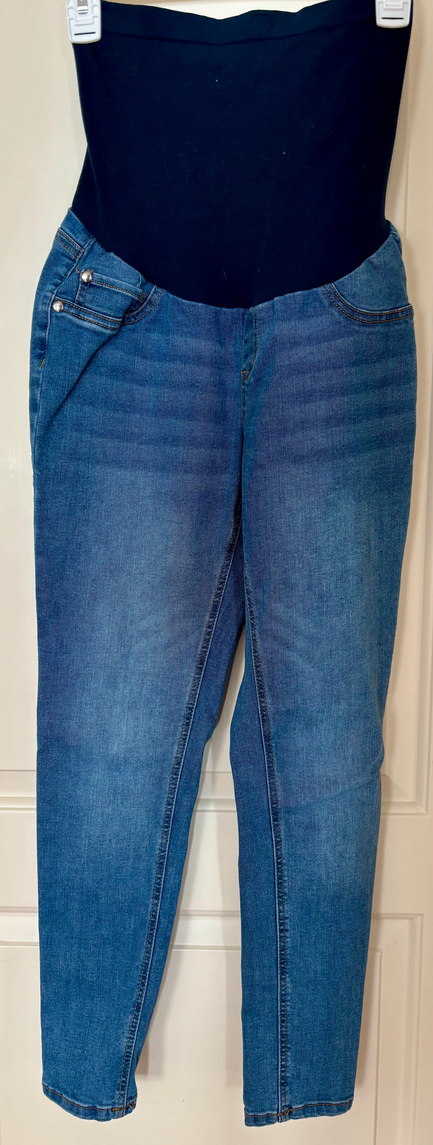 Seller #64 Motherhood Jeans Maternity Size M