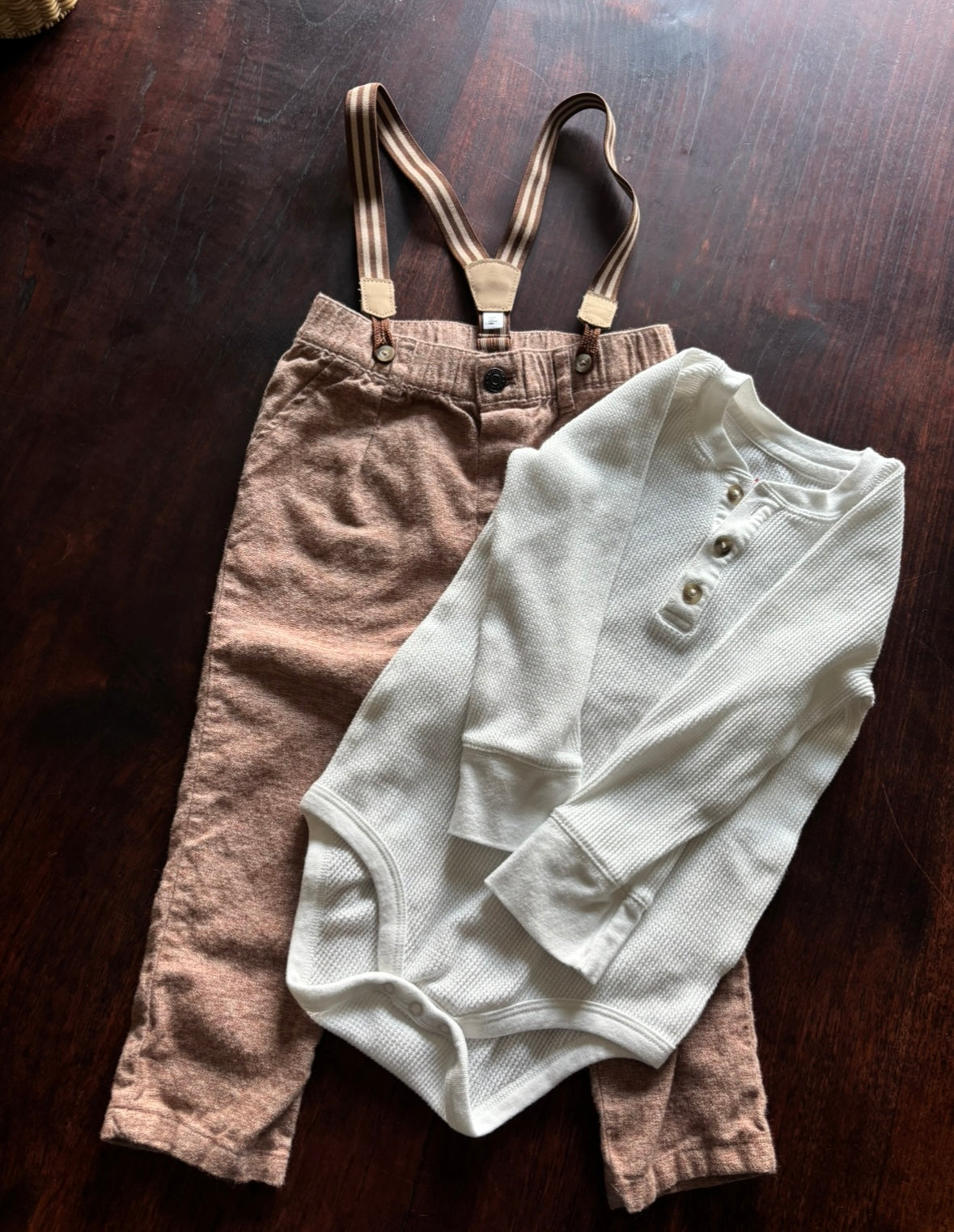 # 156 reduced! Boys Cat & Jack Fall outfit with suspenders size 24 months