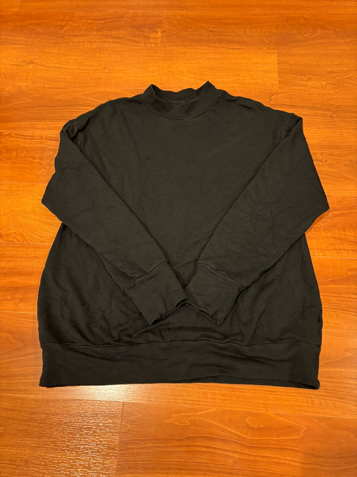 Women's Maternity Size M Black Gap Sweatshirt