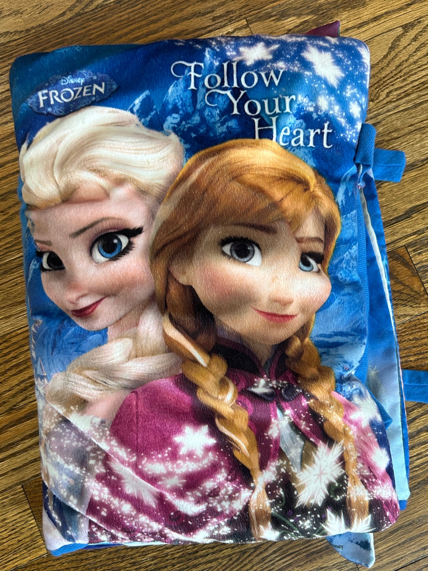 #34 Frozen soft book