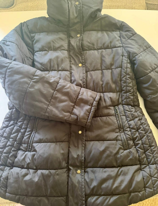 #92 women’s small black maturity coat