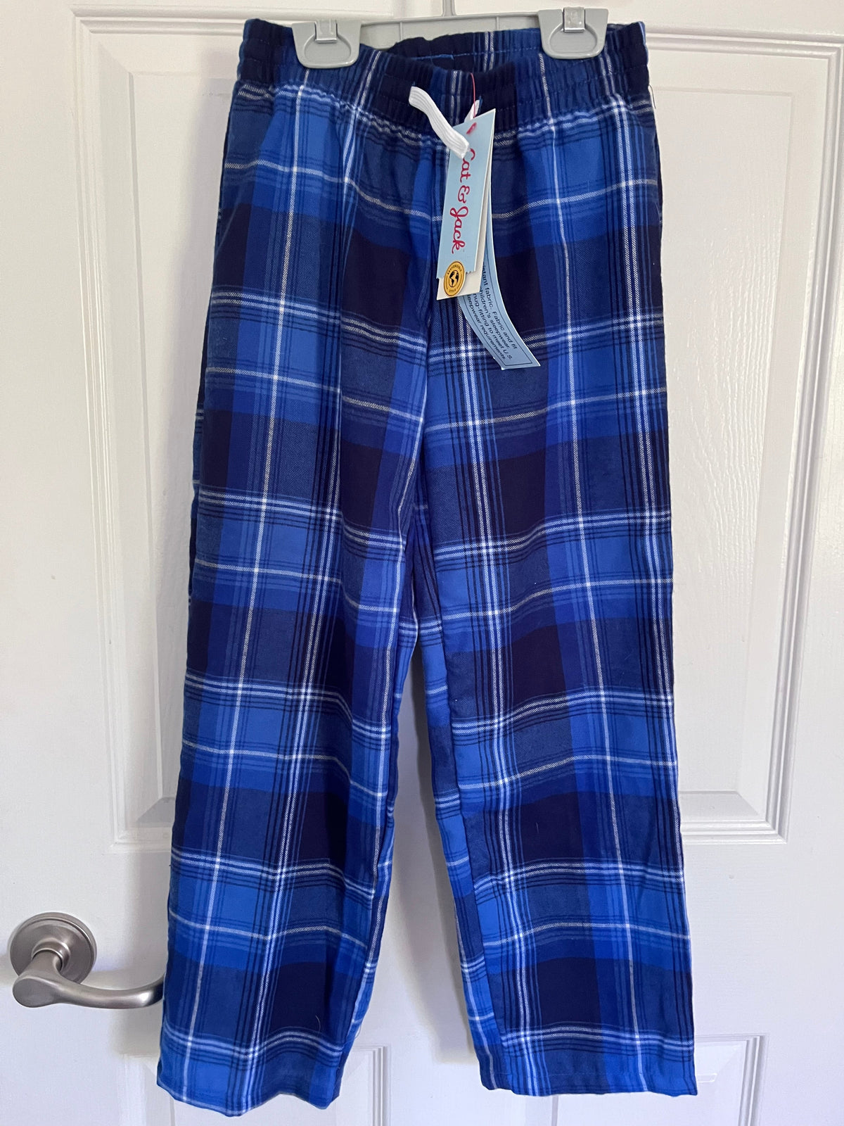 #125 NWT Boys Cat and jack flannel pajama bottoms  Size 6-7