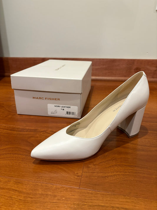 Marc Fisher Ivory Leather Block Heels Size 7