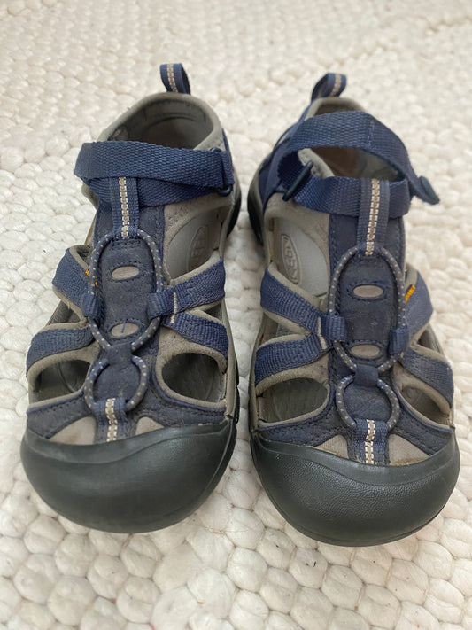 Keen Navy water shoes size 4