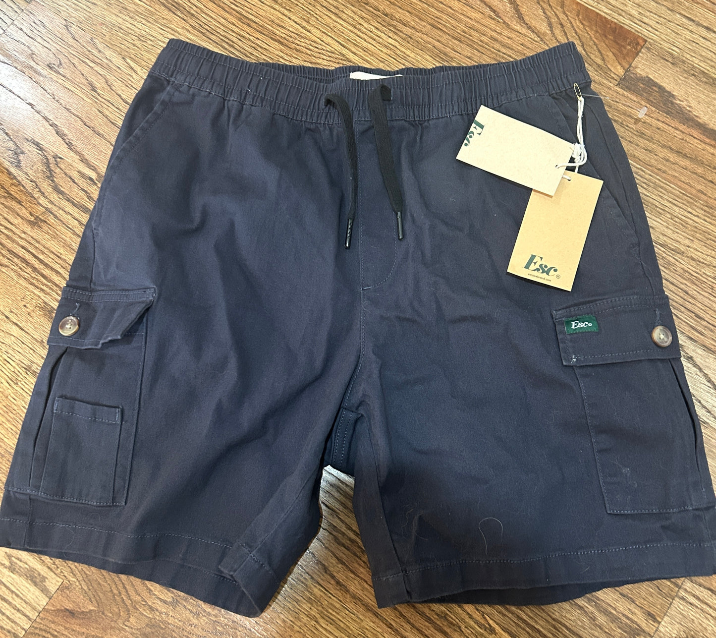 #34 NWT men’s black shorts medium