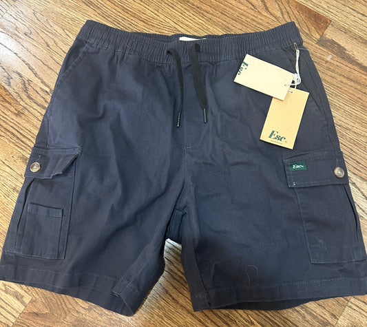 #34 NWT men’s black shorts medium