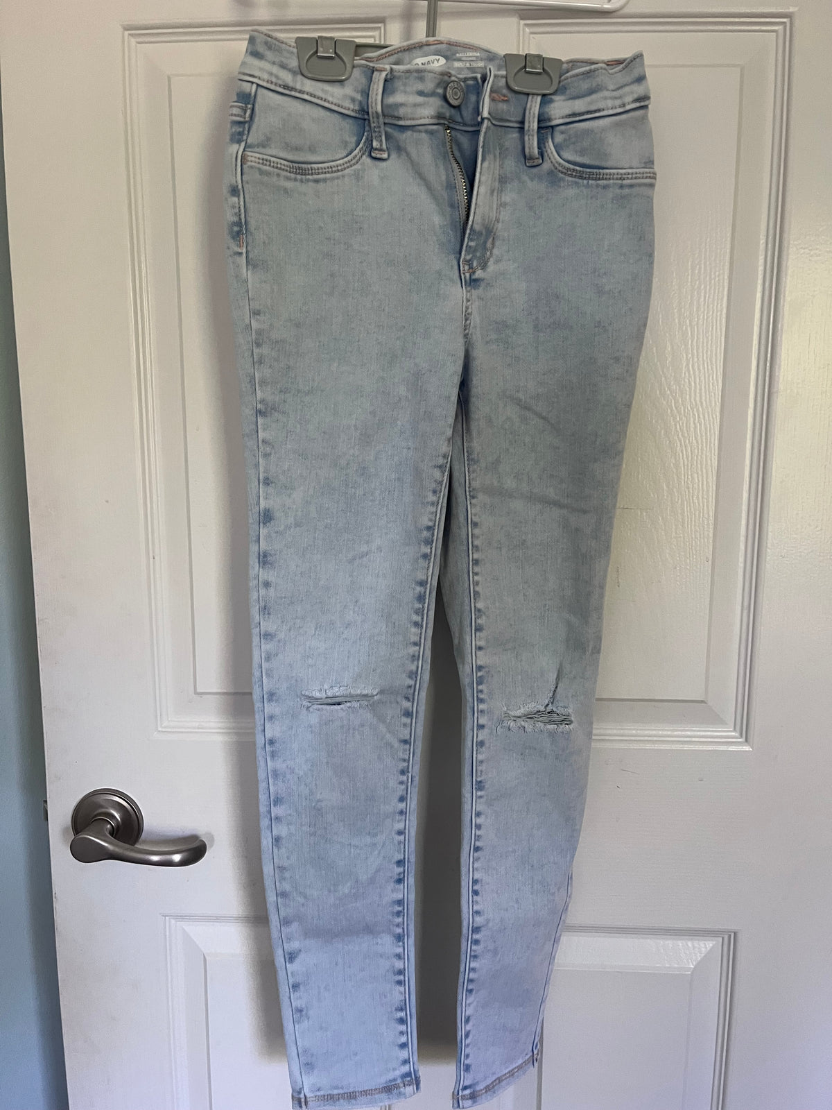 #125 Girls Old Navy Skinny jeans Size 12