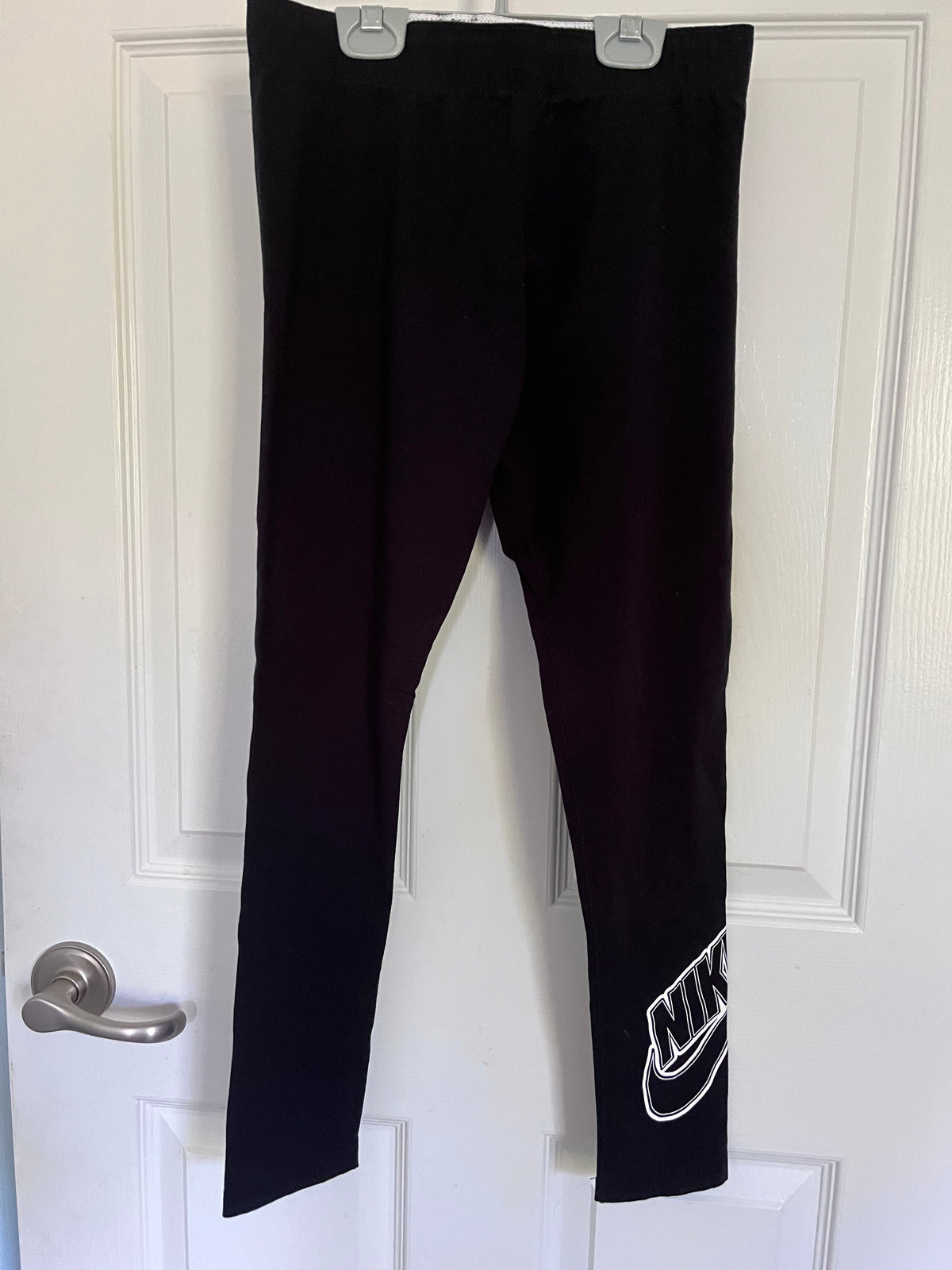 #125 Girls Nike Cotton Leggings  Size L