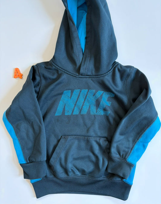 REDUCED #40 Nike Sweatshirt Boys 4