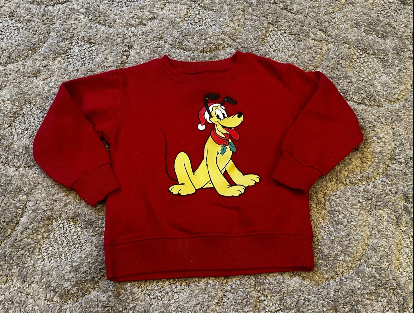 #16 - Pluto Christmas Sweatshirt - 4T