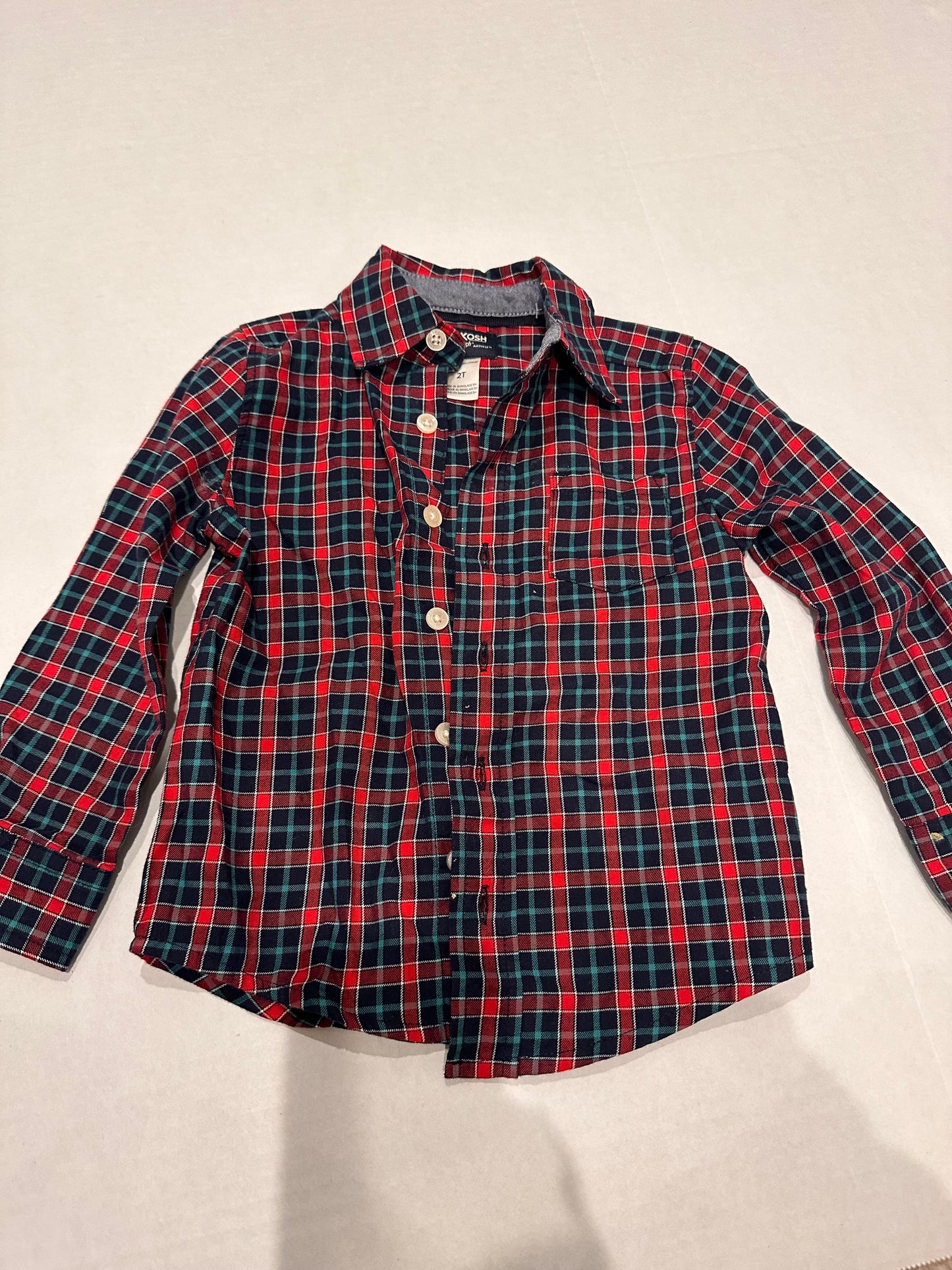 92B Boys size 2T Osh Kosh plaid button up