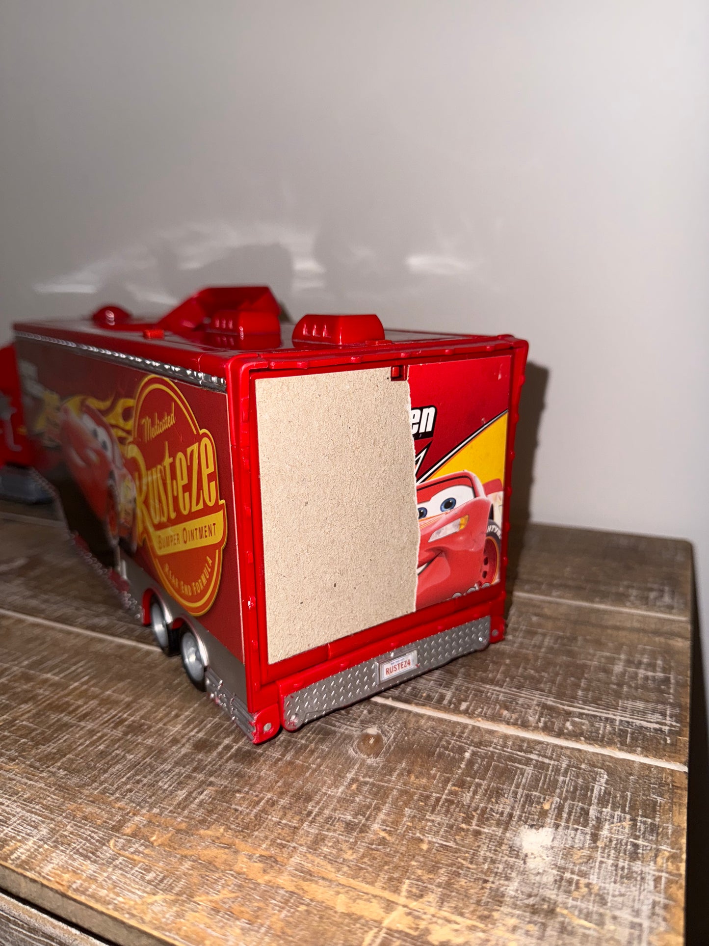 #106: Disney Cars Mac Semi Car Hauler