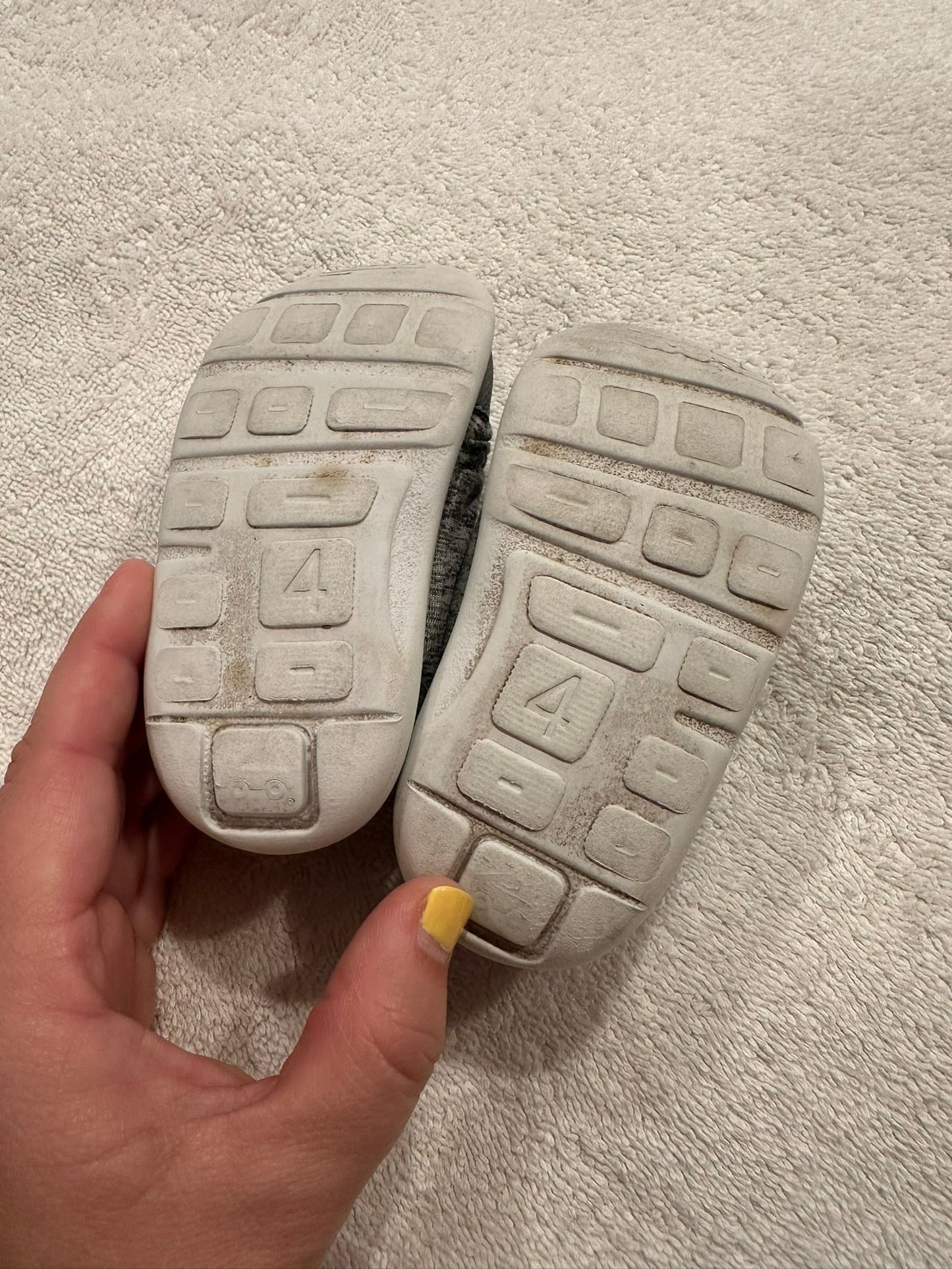 #85 REDUCED See Kai Run Grey Sneakers, Toddler Shoes 4