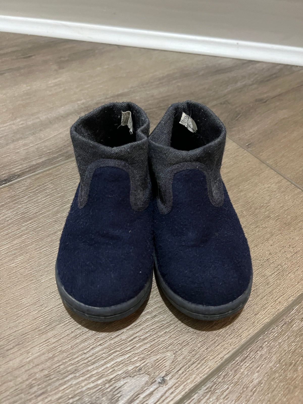 #90 Boys Hanna boots, size 7