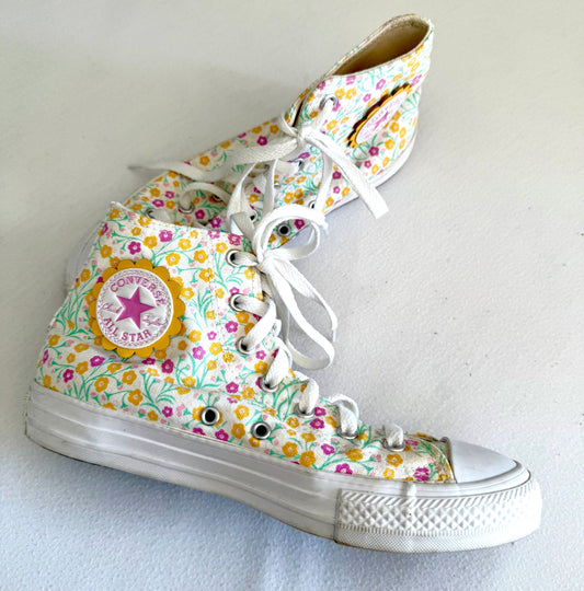 Seller 8 - big kid 5/women's 7 floral converse high tops