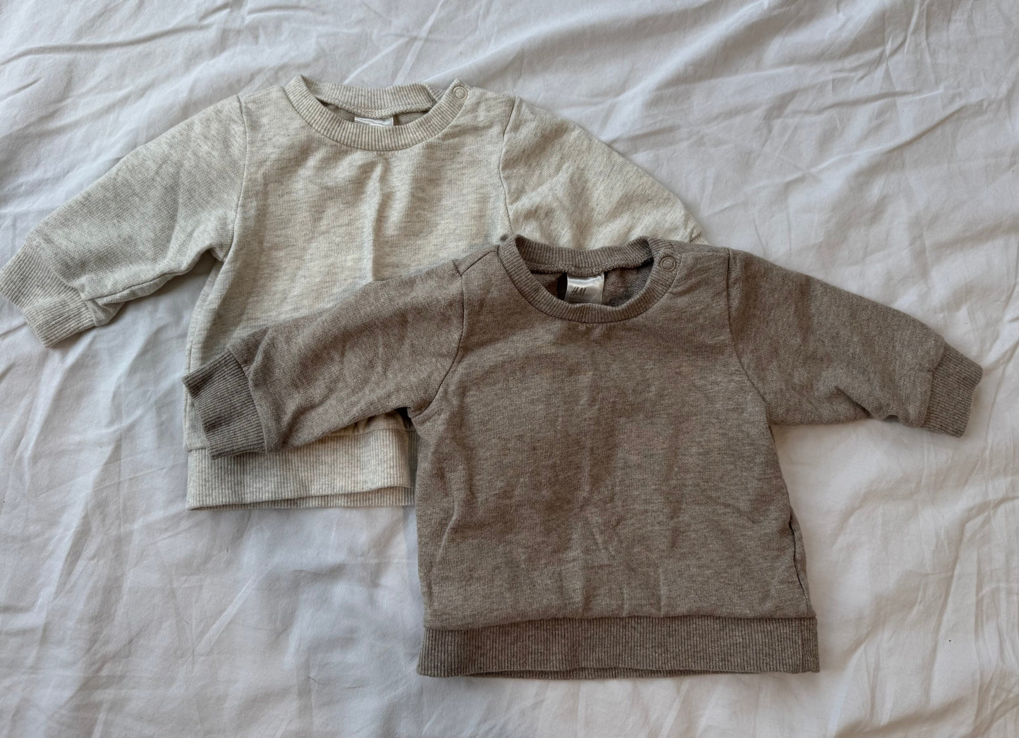 #113 Gender Neutral NB sweatshirts H&M *reduced*