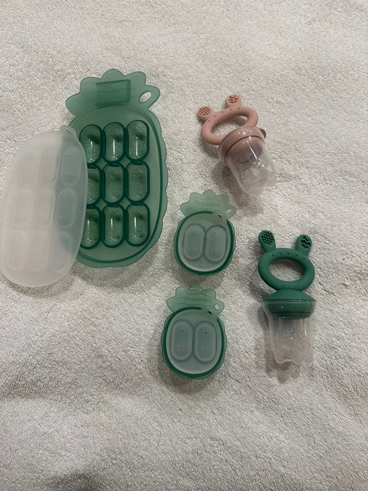 #85 REDUCED Haaka Popsicle Mini Food Feeder Making Set - Milk or Other