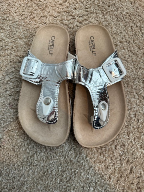 Capelli girls silver slide sandals size 12-13