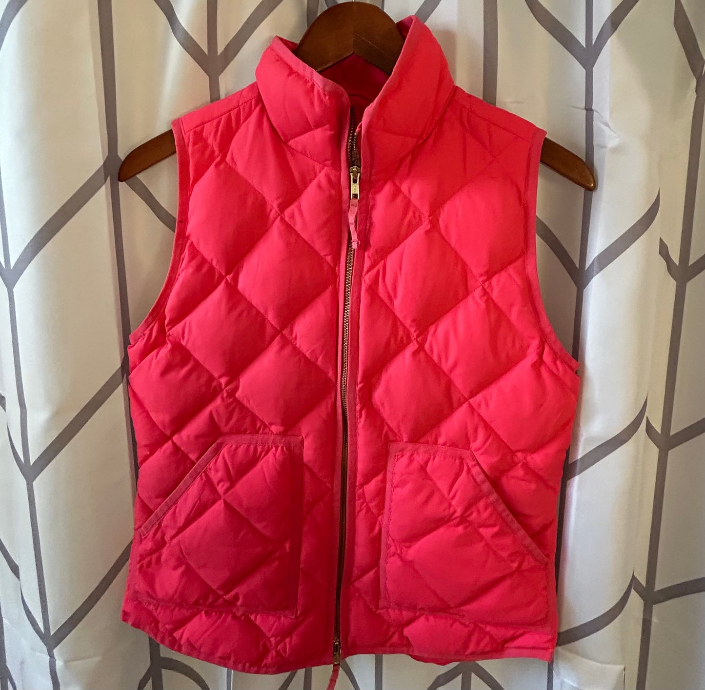 #7 J.Crew pink puffer vest women’s XS