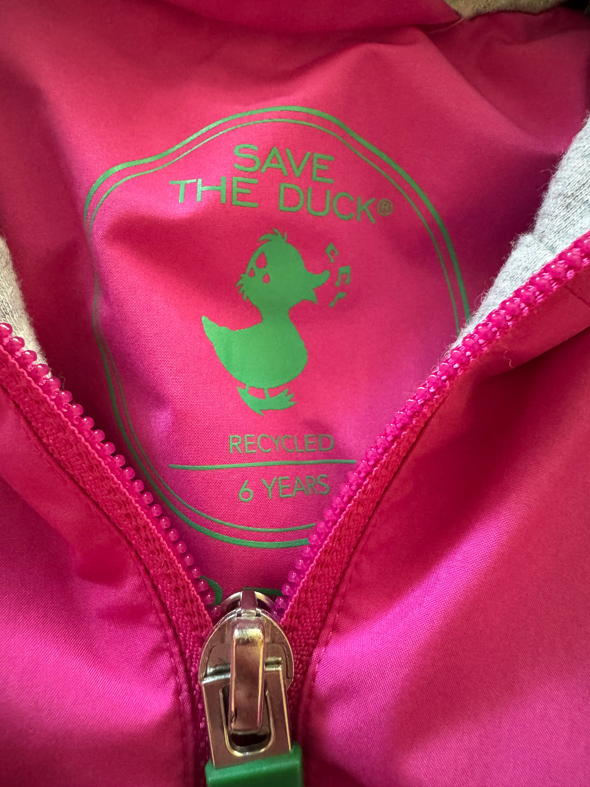 #92 girls 6 pink save the duck rain coat