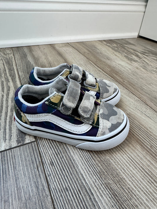 Seller #84 | Toddler Retro Vans, size 6