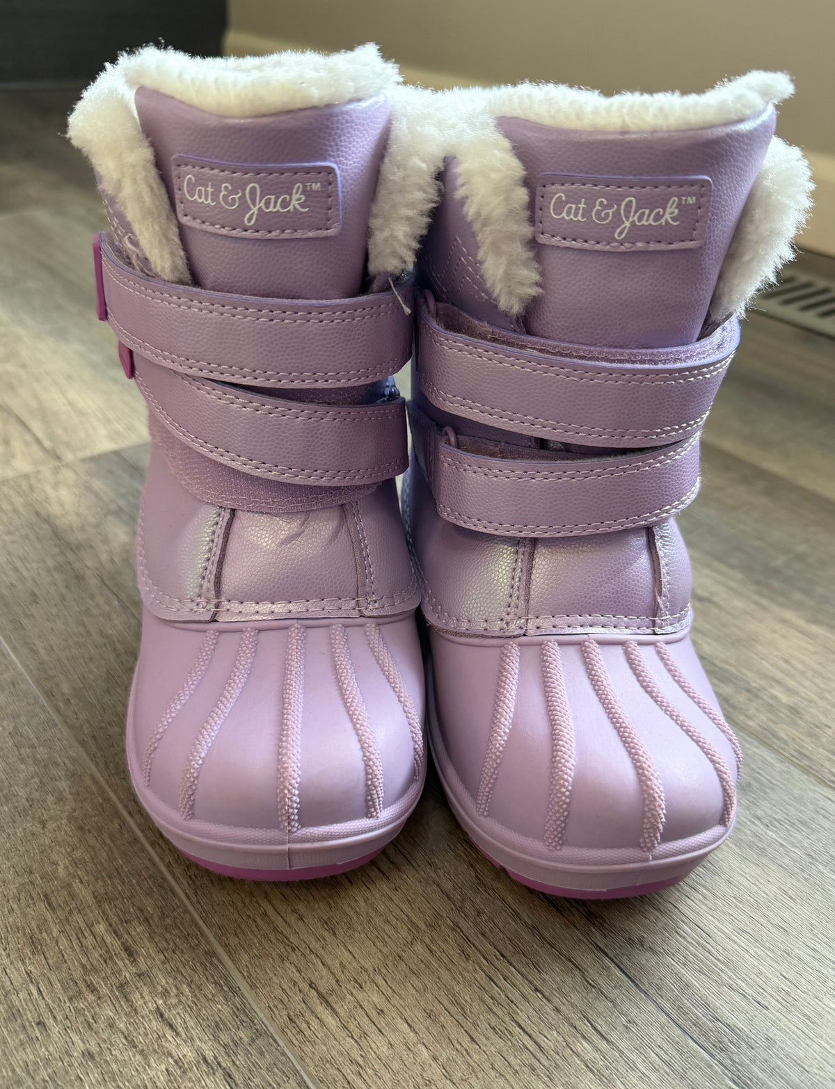 Seller 183- Cat and Jack girls snow boots, size 12