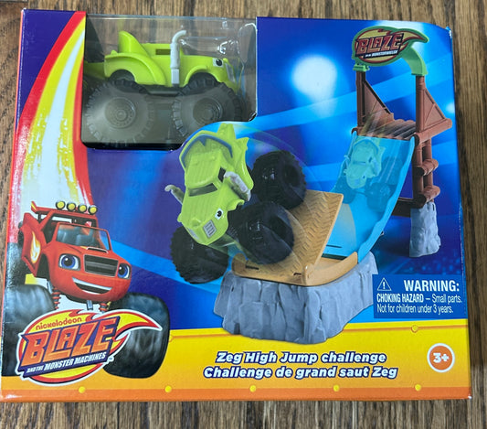 #34 NIB Blaze monster truck jump ramp